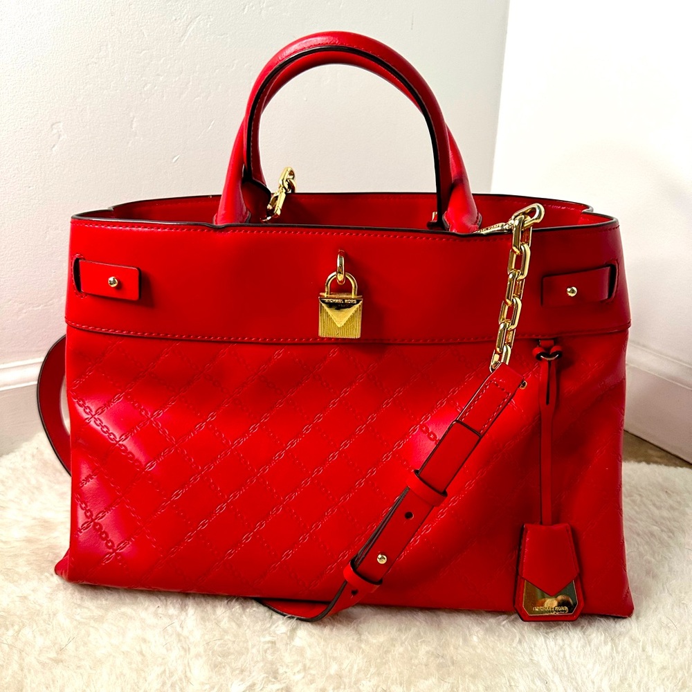 Michael Kors beautiful red handbag ♥️